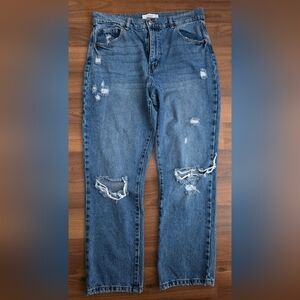 Ardene Ripped Boyfriend Jeans in Blue